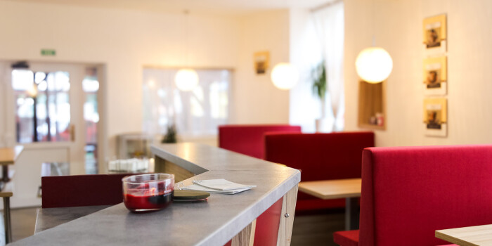 Kavárna přímo v hotelu